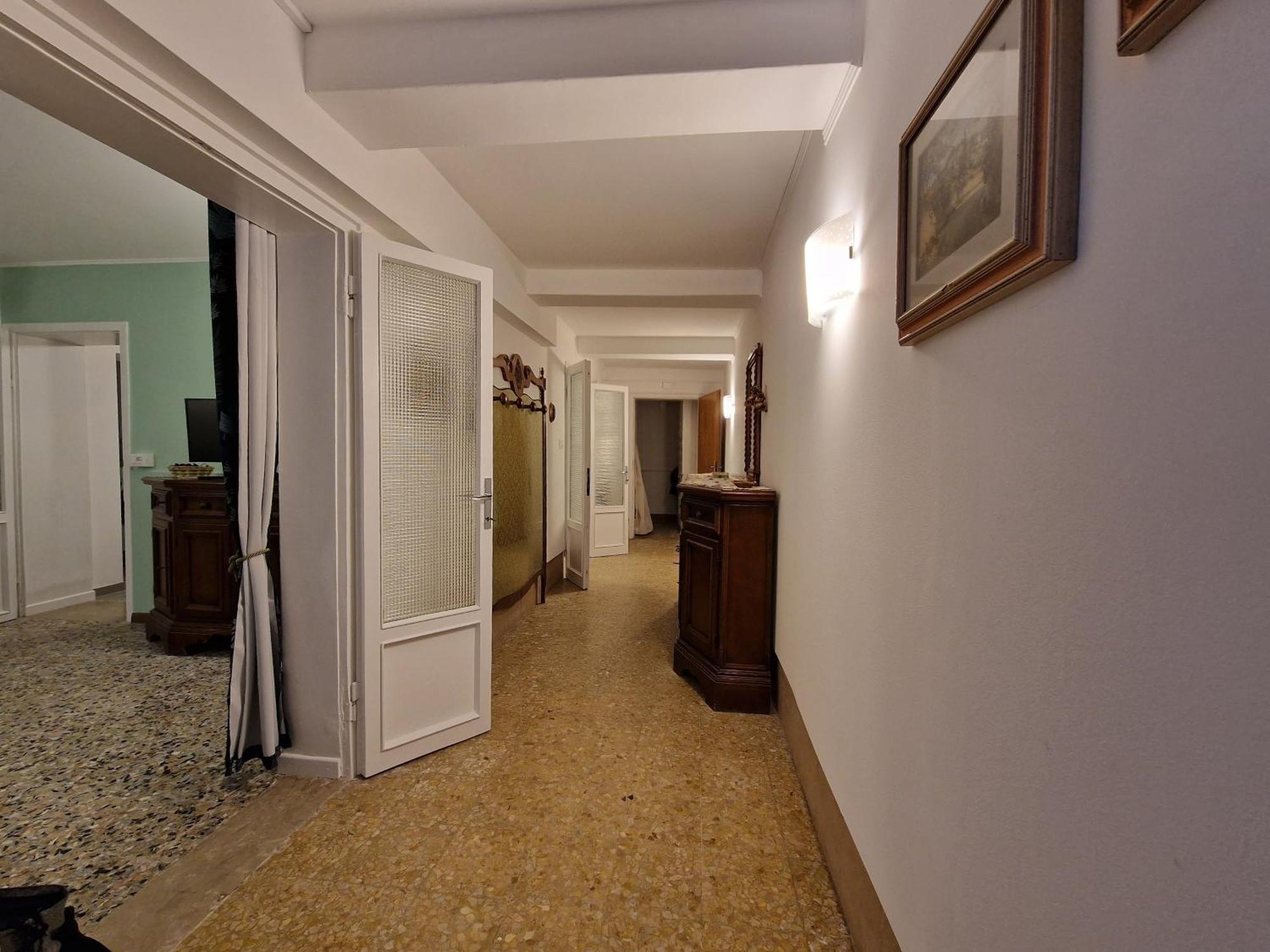 Veneziacentopercento La Forcola Apartment, Next To Rialto Bridge Esterno foto